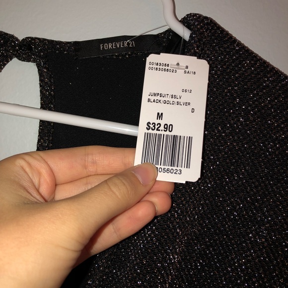 glitter knit romper - Picture 5 of 6